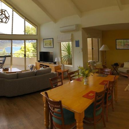 Freycinet Beach House Coles Bay Exterior foto